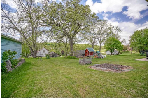 112 W Hill St, Blanchardville, WI 53516