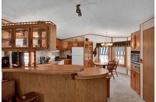 515 Feather Tr, Nekoosa, WI 54457