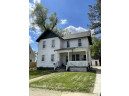 518 Center Ave, Janesville, WI 53548