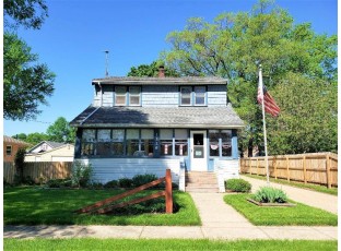 1326 Oak St Beloit, WI 53511