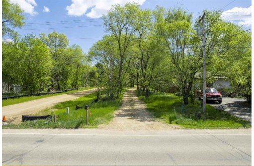 L2 County Road V, Poynette, WI 53955