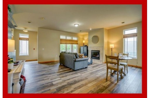 117 Carriage Way, DeForest, WI 53532