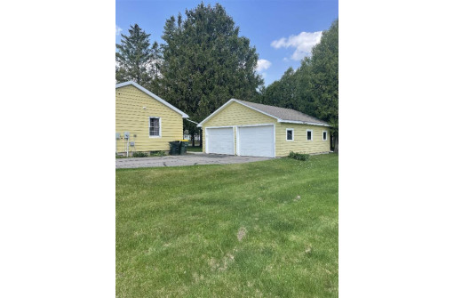 734 N Webb Ave, Reedsburg, WI 53959