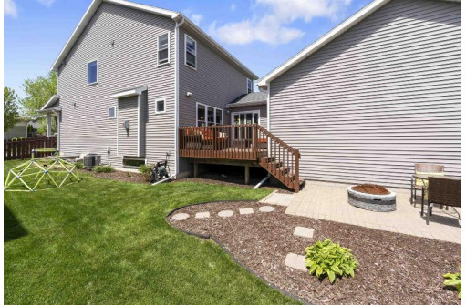 745 Reflection Dr, Verona, WI 53593