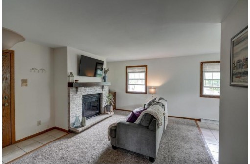 2621 Smithfield Dr 3, Fitchburg, WI 53719