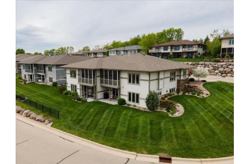 1402 Palm Grass Pass, Waunakee, WI 53597