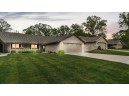 2389 Oakbrook Ct, Janesville, WI 53548