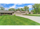 2389 Oakbrook Ct, Janesville, WI 53548