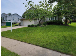 3005 Maple Grove Dr Madison, WI 53719