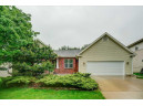 905 Eagle Crest Dr, Madison, WI 53704-8553