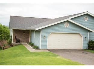 886 Iroquois Cir Baraboo, WI 53913