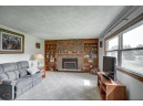 1295 Grandview Ct, Sun Prairie, WI 53590