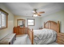 1295 Grandview Ct, Sun Prairie, WI 53590