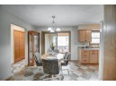 1295 Grandview Ct, Sun Prairie, WI 53590