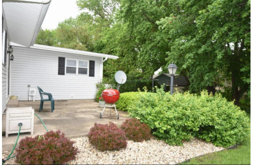 493 S Buckingham Blvd, Whitewater, WI 53190-1511