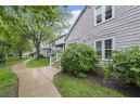 9 Captains Ct 8, Madison, WI 53719