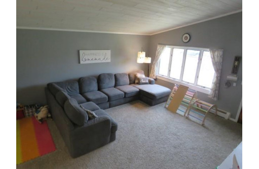 496 E Spring St, Waupun, WI 53963-1115