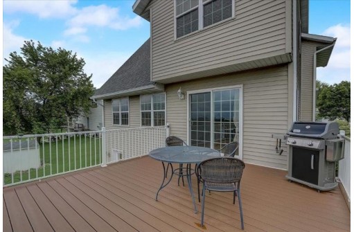 1429 Bea Ann Dr, Dodgeville, WI 53533