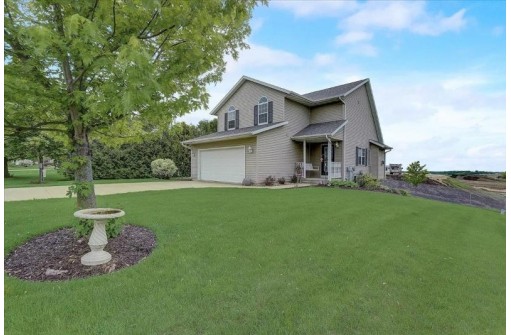 1429 Bea Ann Dr, Dodgeville, WI 53533