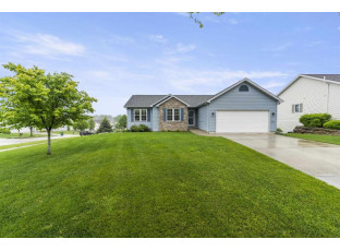 801 Brookstone Crest Mount Horeb, WI 53572