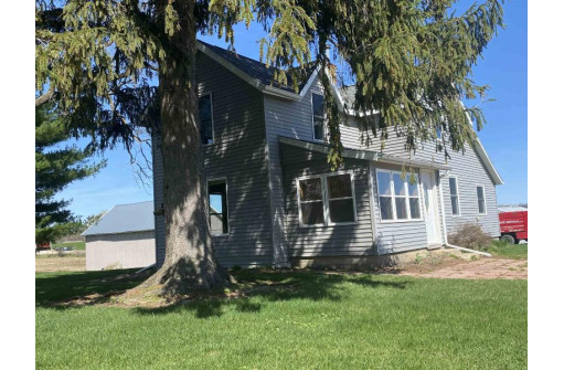 7641 Grinde Rd, DeForest, WI 53532