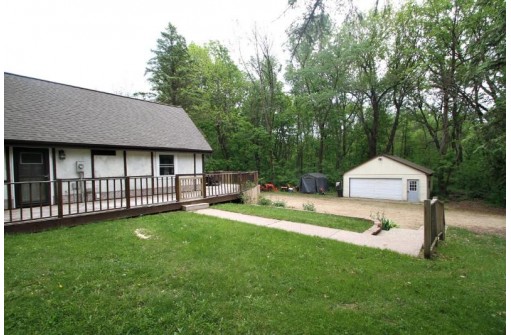 E13428 Tower Rd, Baraboo, WI 53913