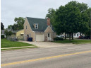 521 E Memorial Dr, Janesville, WI 53545