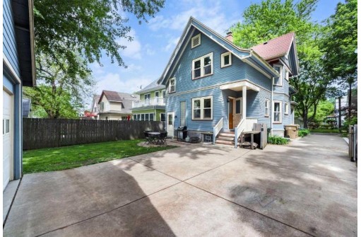 2213 Sommers Ave, Madison, WI 53704