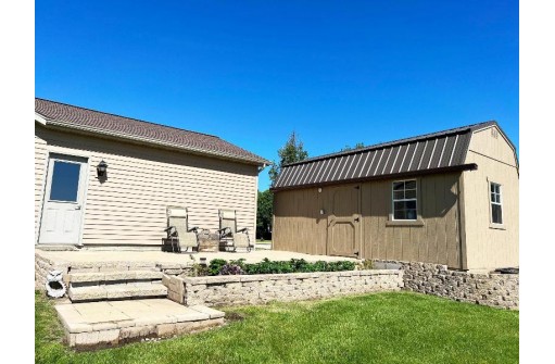 502 Jones Dr, Randolph, WI 53956