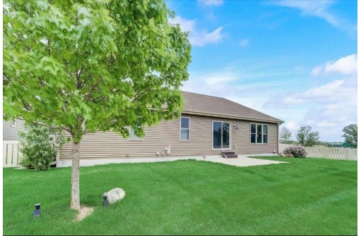 10201 Shady Birch Tr, Verona, WI 53593