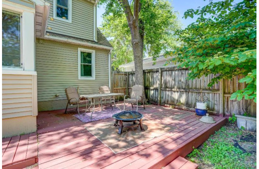 729 Jacobson Ave, Madison, WI 53714