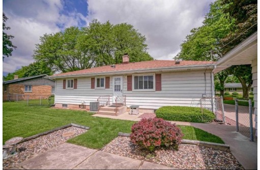 4621 Martha Ln, Madison, WI 53714