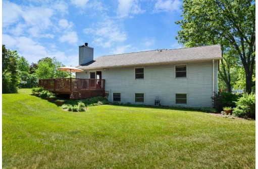 W10676 Airport Rd, Lodi, WI 53555