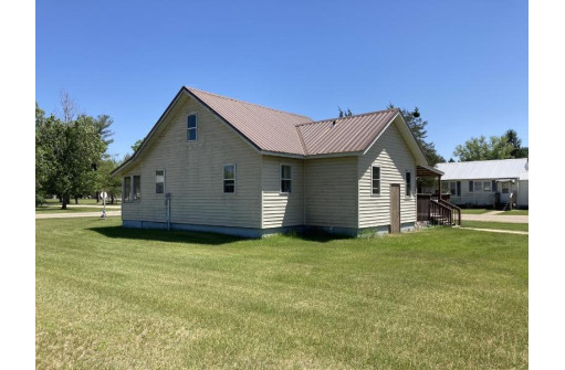 18679 S Wisconsin Ave, Muscoda, WI 53573