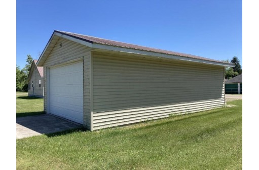 18679 S Wisconsin Ave, Muscoda, WI 53573