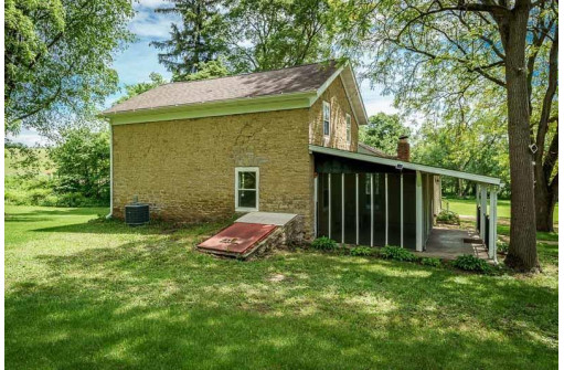 15119 W Avon North Townline Rd, Brodhead, WI 53520