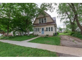 318 E Mary St Darlington, WI 53530