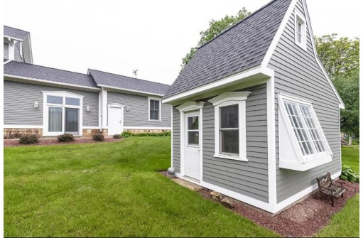 618 Maiden St, Mineral Point, WI 53565