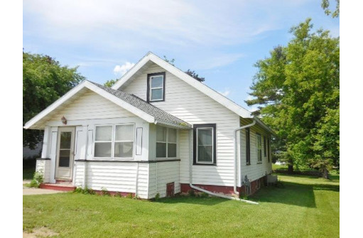 812 Wilcox St, Waupun, WI 53963