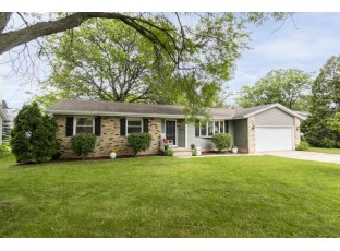 1480 Donald Dr Sun Prairie, WI 53590