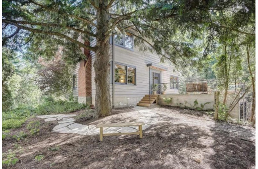 5905 Old Sauk Rd, Madison, WI 53705