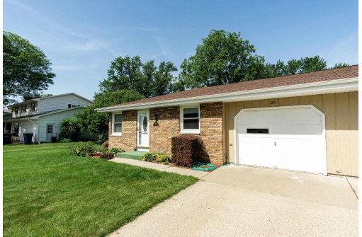 1251 Friendship Dr, Janesville, WI 53546