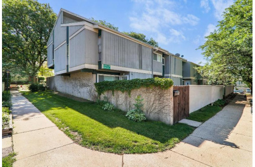 226 East Bluff, Madison, WI 53704