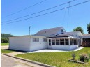 731 N Michigan St, Prairie Du Chien, WI 53821