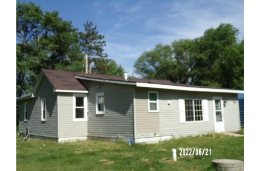 531 S Linden St, Adams, WI 53910