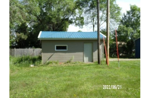 531 S Linden St, Adams, WI 53910