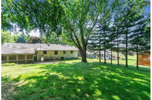 380 Woodcrest Ln, Milton, WI 53563