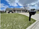 1906 Shannon Dr, Janesville, WI 53546