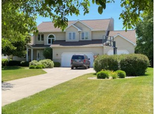 816 Turnberry Dr Waunakee, WI 53597