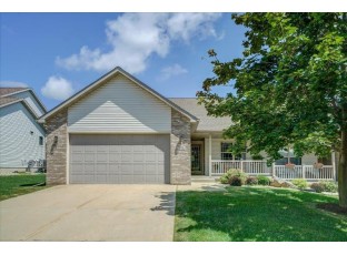 3036 Rebel Dr Sun Prairie, WI 53590